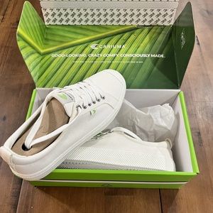 CARIUMA OCA Low Top Off-White Canvas Sneakers Shoes NWB BRAZIL W 9.5/M 8